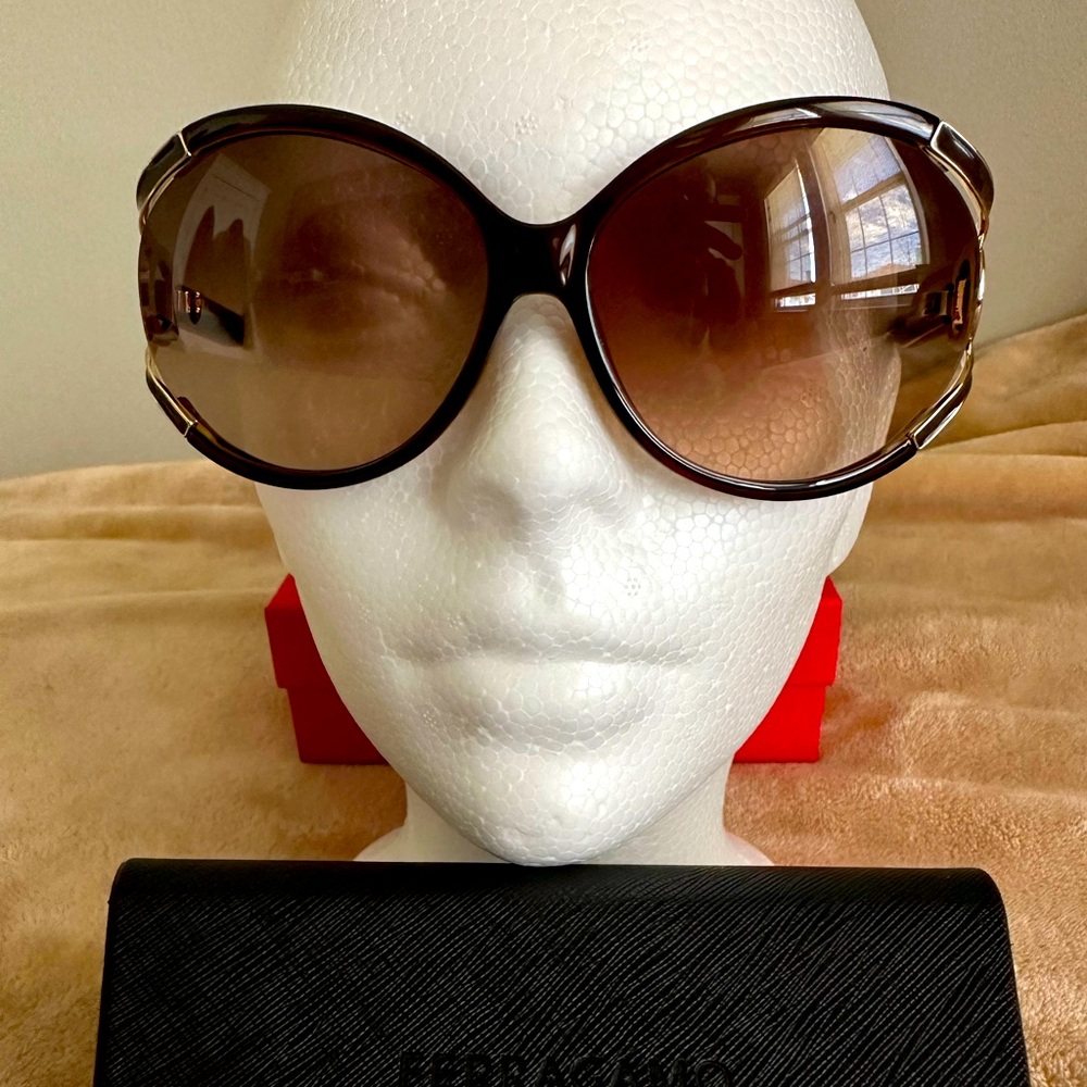 NEW!! NWT Feragamo Brown Oversized Sunglasses w/Signature Gold Horse bit on side
